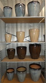 Ceramic Pots : Most pots come in two or three different sizes Ceramic Pots